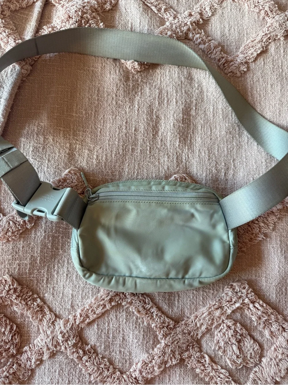 lululemon athletica compact grey
